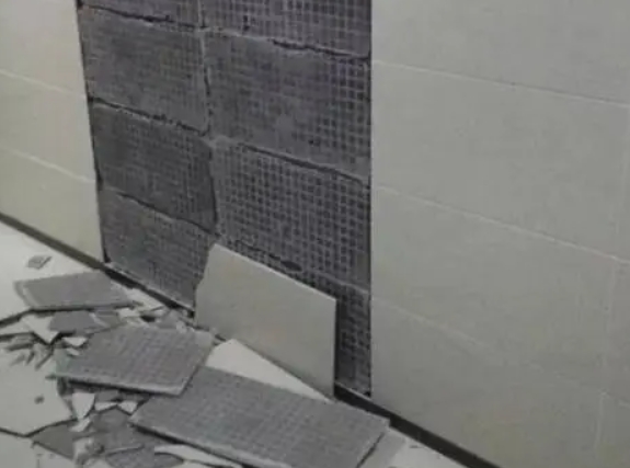 南宁市瓷砖空鼓维修公司分享下南宁市墙砖松动维修的知识